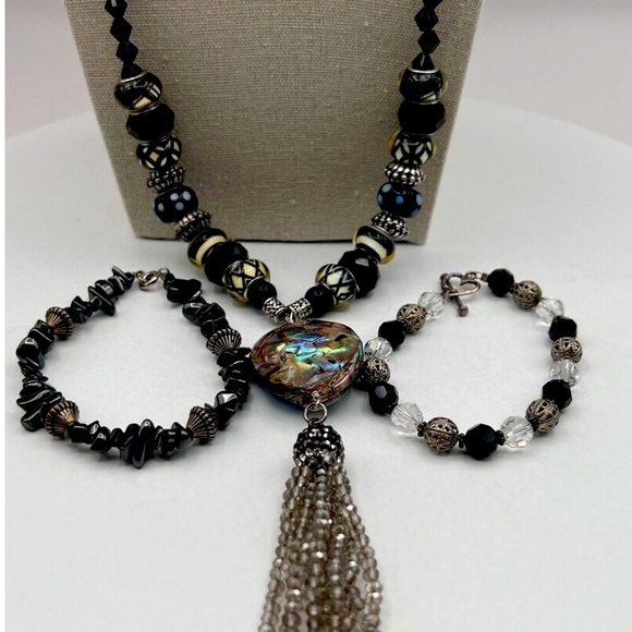Abalone Shell Tassel Necklace & Beaded Bracelets Set Boho Chic Style Unique - Picture 1 of 13